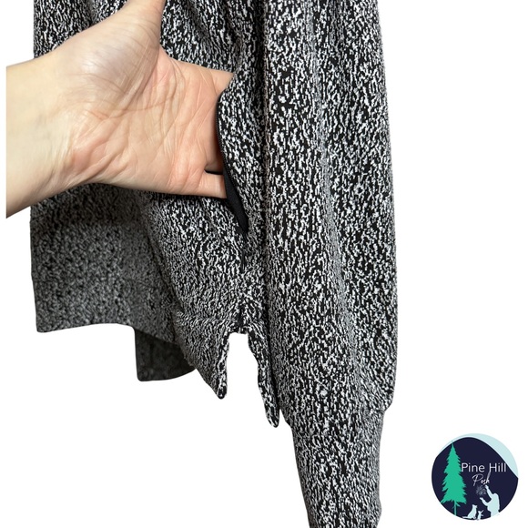 SOLD Avia Pullover Jacket Sweatshirt 1/4 Zip Large Black White Zip Pockets EUC - Picture 5 of 10